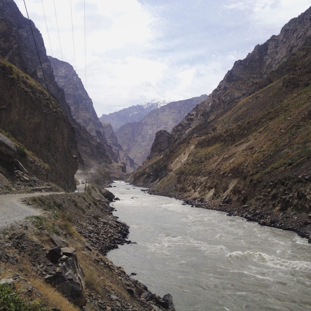 De Pamir Highway naar Khorog, Tajikistan